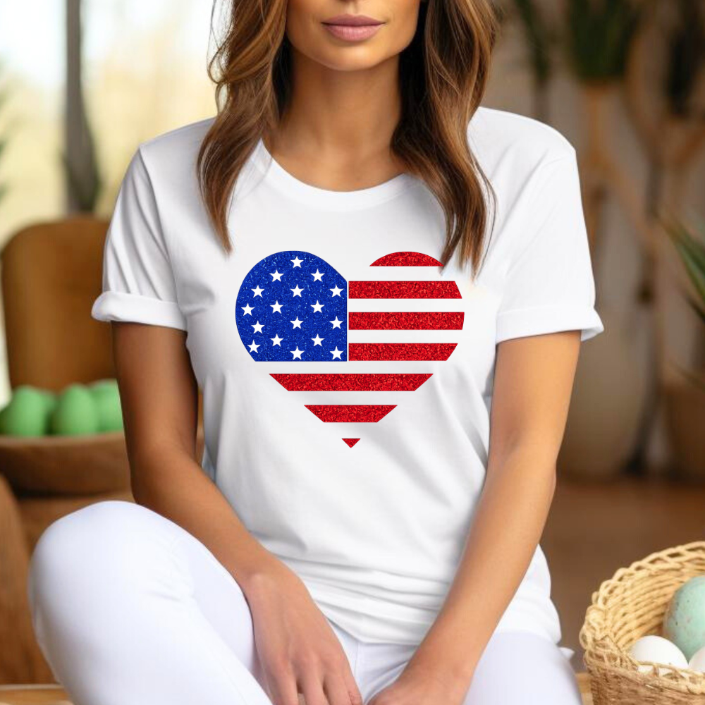 4th of July | T-Shirt | American Flag Heart |