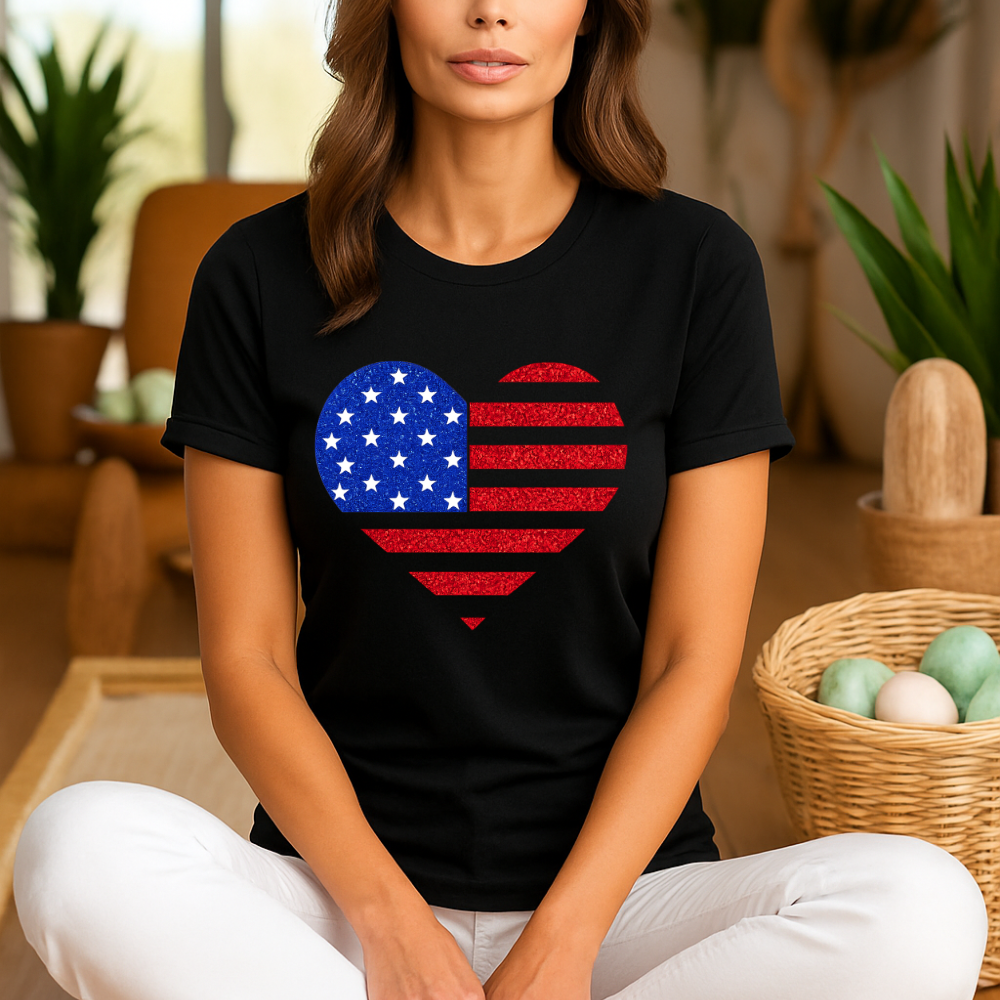 4th of July | T-Shirt | American Flag Heart |